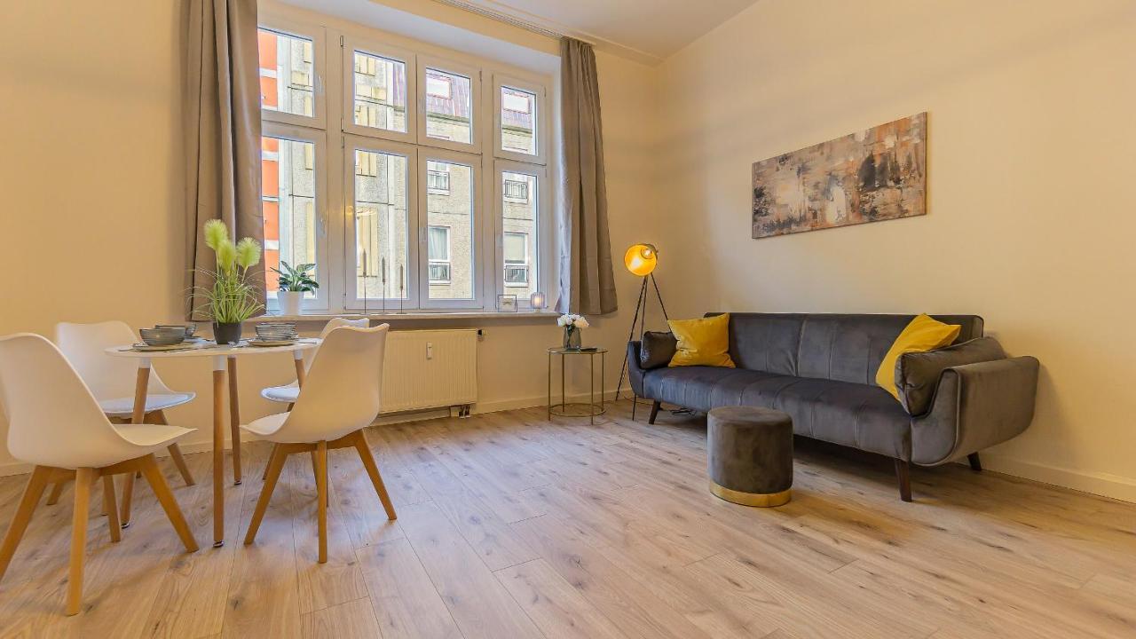 Cityapartment - 53 M², 2 Zimmer, Zentral, Netflix, Kueche, Waschmaschine Cottbus Luaran gambar