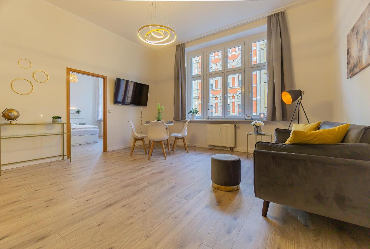 Cityapartment - 53 M², 2 Zimmer, Zentral, Netflix, Kueche, Waschmaschine Cottbus Luaran gambar